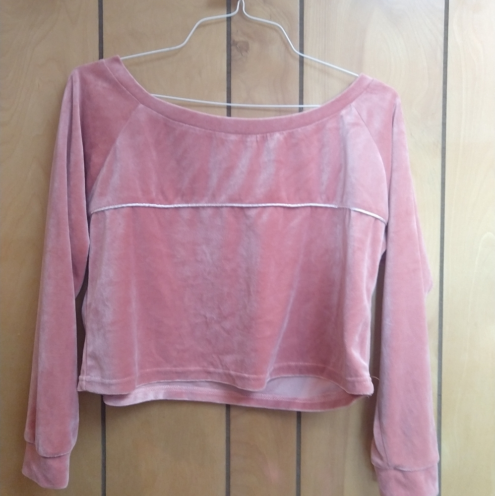 ASOS pink velvet long sleeved L crop top